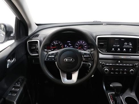 Used 2022 Kia Sportage LX AWD/4WD image 13