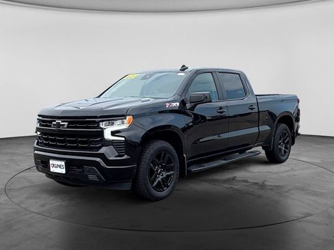 Used 2024 Chevrolet Silverado 1500 RST AWD/4WD image 5