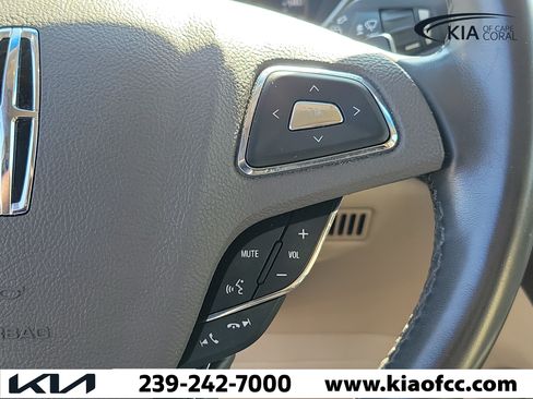 Used 2018 Lincoln MKX Select w/ Select Plus Package FWD image 27