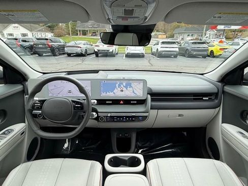 Used 2023 Hyundai Ioniq 5 Limited image 22