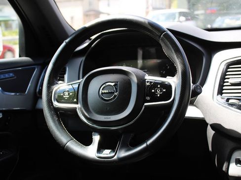 Used 2016 Volvo XC90 T6 R-Design w/ Vision Package AWD/4WD image 18