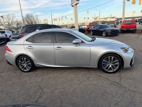 Used 2018 Lexus IS 300 image 9