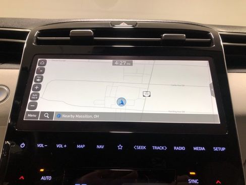 Used 2023 Hyundai Tucson Limited image 32