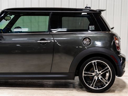 Used 2012 MINI Cooper S image 6