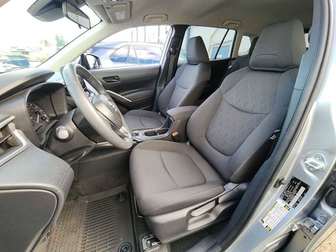 Used 2024 Toyota Corolla Cross LE image 13