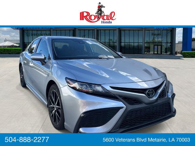 Used 2021 Toyota Camry SE FWD 360° Tour
