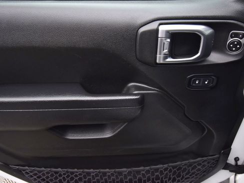 Used 2023 Jeep Wrangler Unlimited Sport AWD/4WD image 23