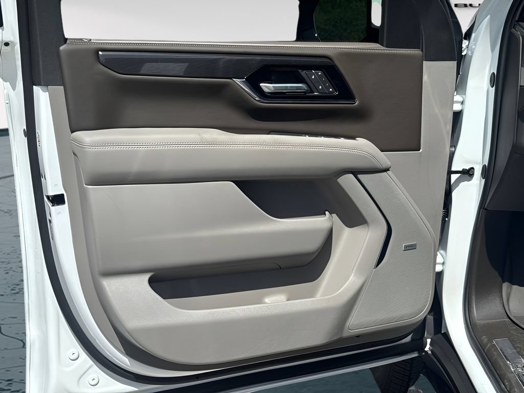 New 2026 GMC Yukon XL Elevation w/ LPO, Floor Liner Package RWD image 19