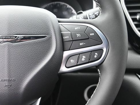 New 2026 Chrysler Voyager LX image 29