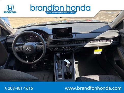 Certified 2025 Honda Accord SE image 12