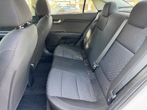 Used 2022 Kia Rio LX image 16