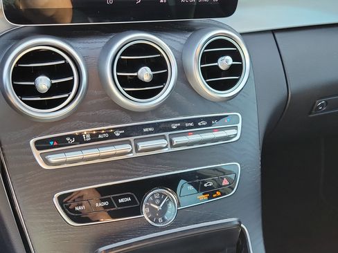 Used 2019 Mercedes-Benz C 300 Sedan image 28
