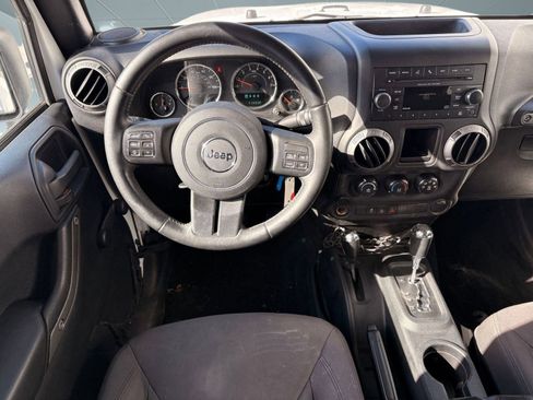 Used 2017 Jeep Wrangler Unlimited Sport w/ Connectivity Group image 21