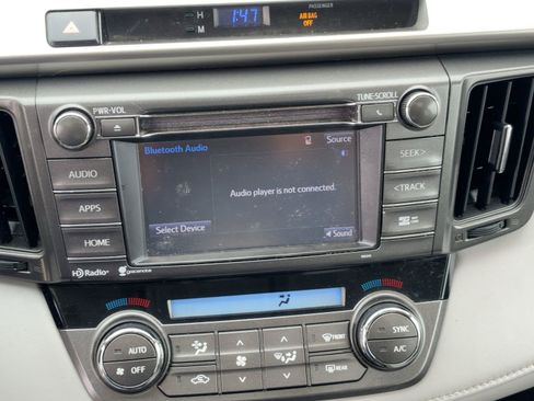 Used 2015 Toyota RAV4 XLE image 20