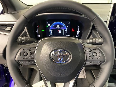 Used 2025 Toyota Corolla Cross AWD Hybrid w/ Convenience Package image 29