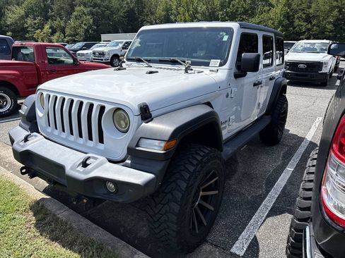 Used 2020 Jeep Wrangler Unlimited Sport S AWD/4WD image 4