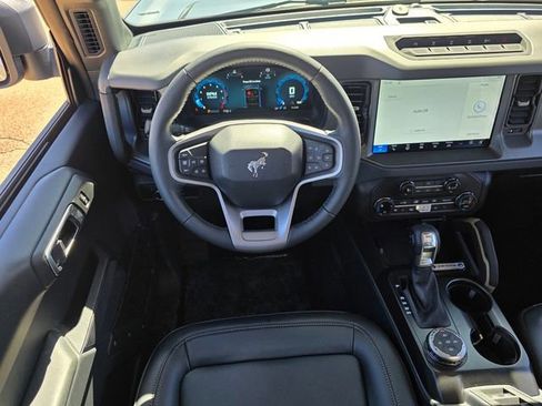 New 2026 Ford Bronco Badlands w/ Sasquatch Package AWD/4WD image 8