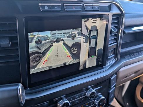 Certified 2024 Ford F250 Lariat w/ Chrome Package image 20