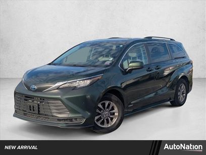 Used 2021 Toyota Sienna LE
