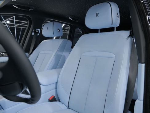 Used 2026 Rolls-Royce Cullinan image 33