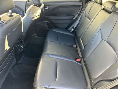 Certified 2025 Subaru Forester Limited w/ Popular Package #2 image 14