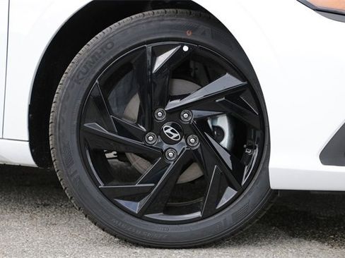 New 2026 Hyundai Elantra Sport image 2