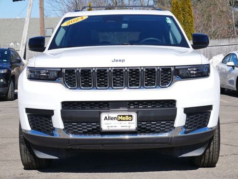 Used 2024 Jeep Grand Cherokee L Laredo image 2