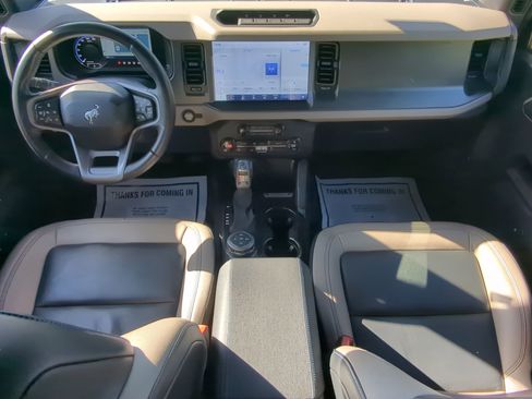 Used 2024 Ford Bronco Wildtrak image 41