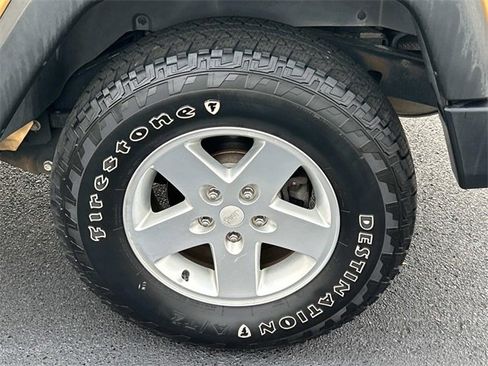 Used 2013 Jeep Wrangler Unlimited Sport image 12