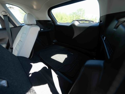 Used 2025 Honda CR-V EX-L image 24