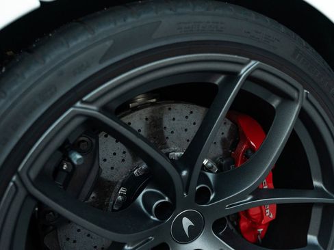 Used 2021 McLaren 720S Spider image 44