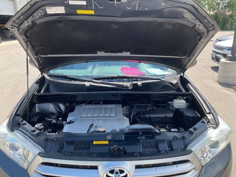 Used 2013 Toyota Highlander Limited AWD/4WD image 54