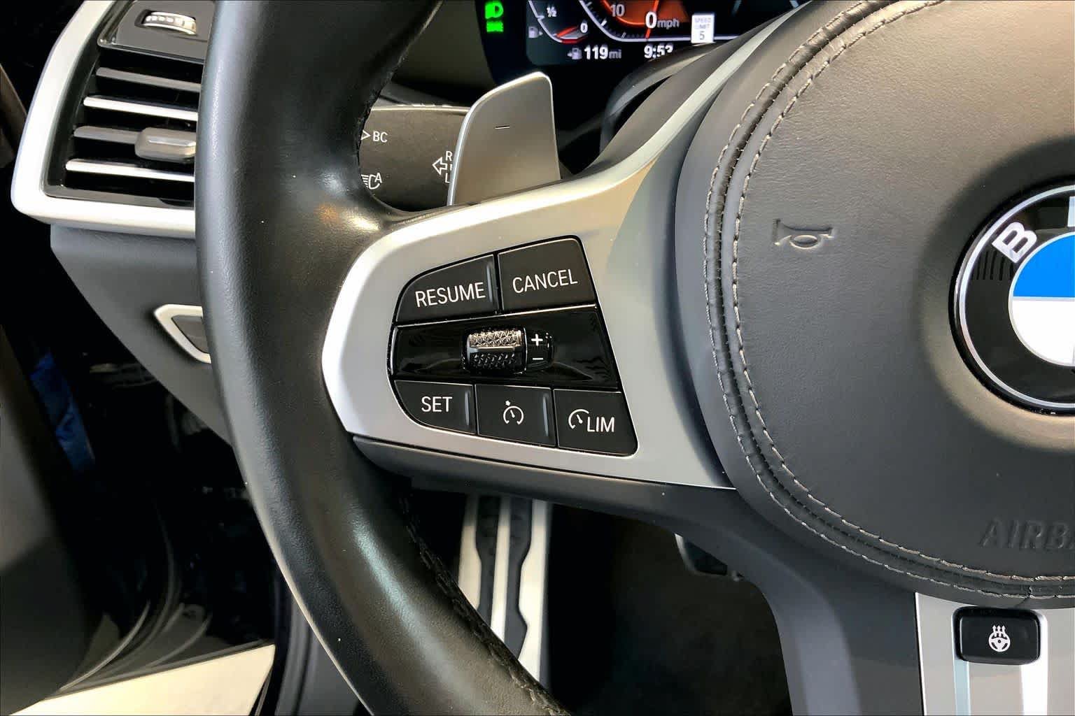 Used 2022 BMW X5 xDrive40i w/ M Sport Package AWD/4WD image 23