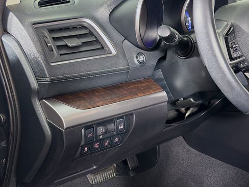 Used 2019 Subaru Outback 2.5i Limited image 11