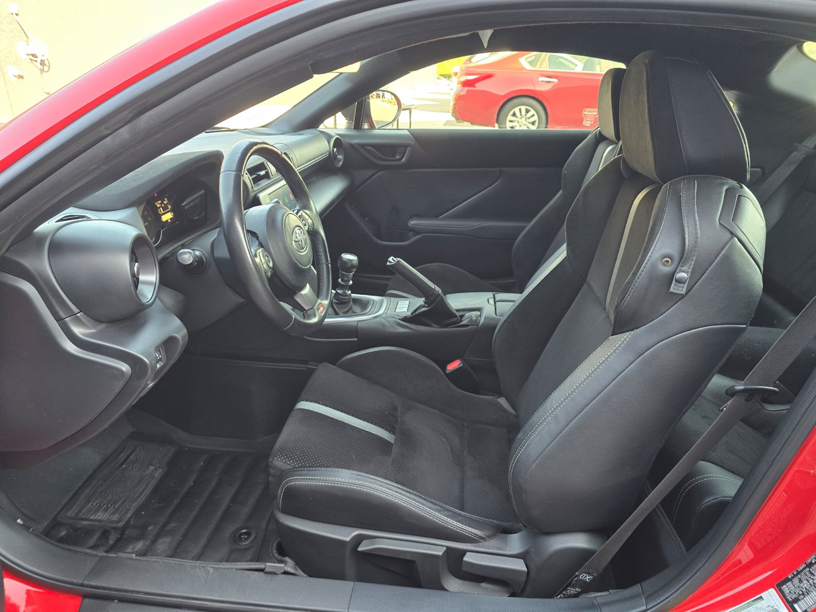 Used 2024 Toyota GR86 Premium RWD image 12