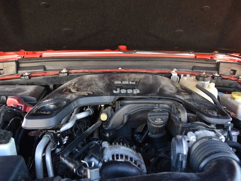 Used 2020 Jeep Wrangler Sport image 27