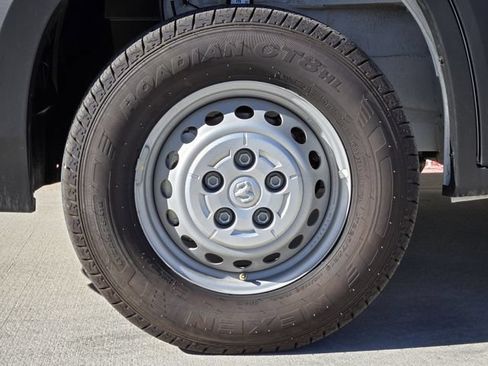 Used 2025 RAM ProMaster 2500 FWD image 11
