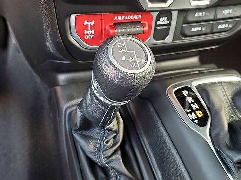 New 2026 Jeep Gladiator Sport image 15