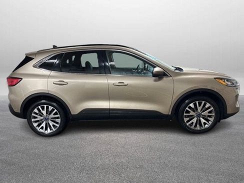 Certified 2020 Ford Escape Titanium image 6