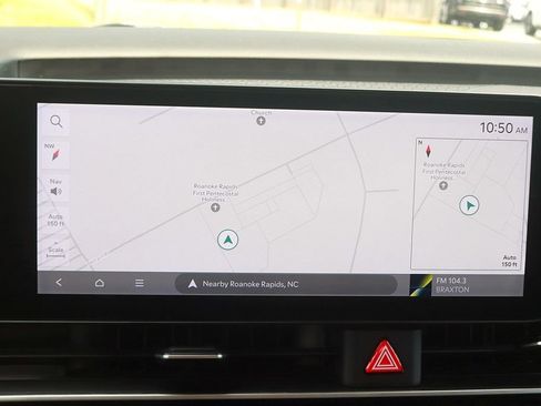 Used 2025 Kia Carnival FWD image 30
