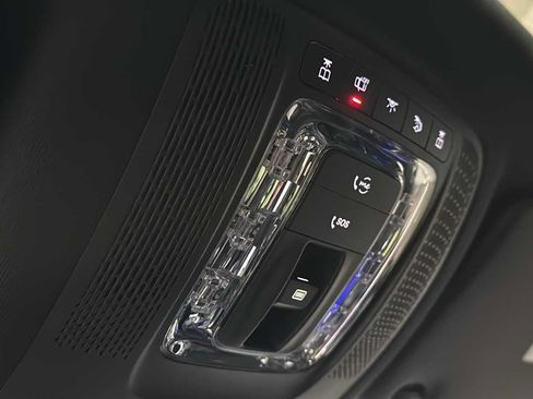 New 2026 Mercedes-Benz GLS 580 4MATIC image 23