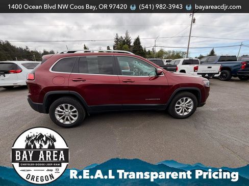 Used 2019 Jeep Cherokee Latitude w/ Popular Appearance Group AWD/4WD image 4