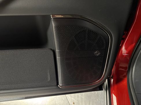 Used 2024 Rivian R1T Adventure AWD/4WD image 34