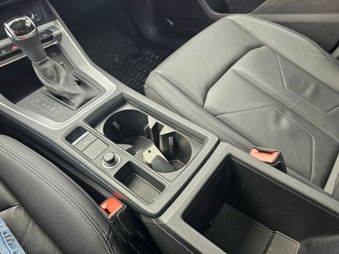 Used 2020 Audi Q3 2.0T Premium image 37