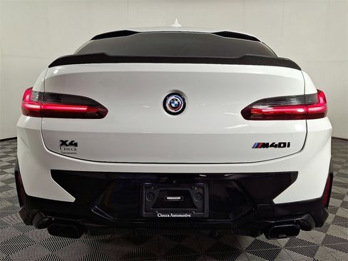 Certified 2023 BMW X4 M40i image 8