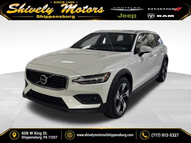Used 2024 Volvo V60 B5 Cross Country Plus AWD/4WD 360° Tour