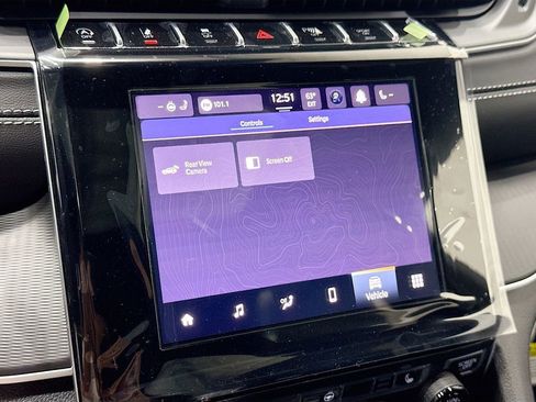 New 2025 Jeep Grand Cherokee Altitude image 39