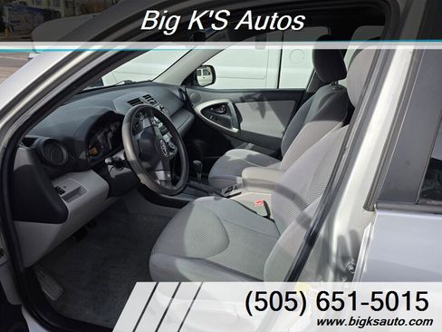 Used 2011 Toyota RAV4 4WD w/ Upgrade Value Pkg image 14