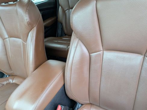 Used 2020 Subaru Ascent Touring image 16