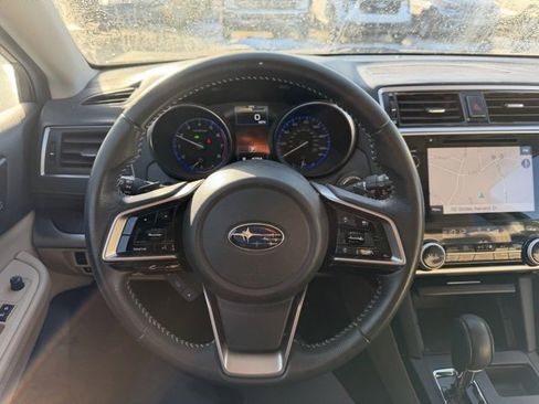 Used 2018 Subaru Outback 2.5i Limited image 16